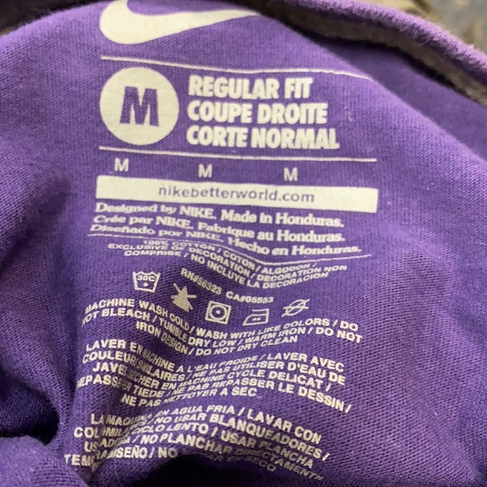 Nike Purple Tee sz. M - Picture 2 of 2